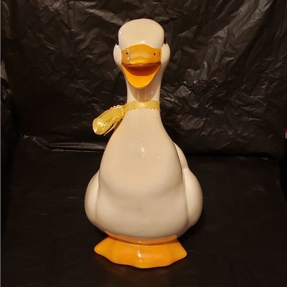 Vintage Pair of Large Porcelain Ducks w/Floral Design - Picture 3 of 11